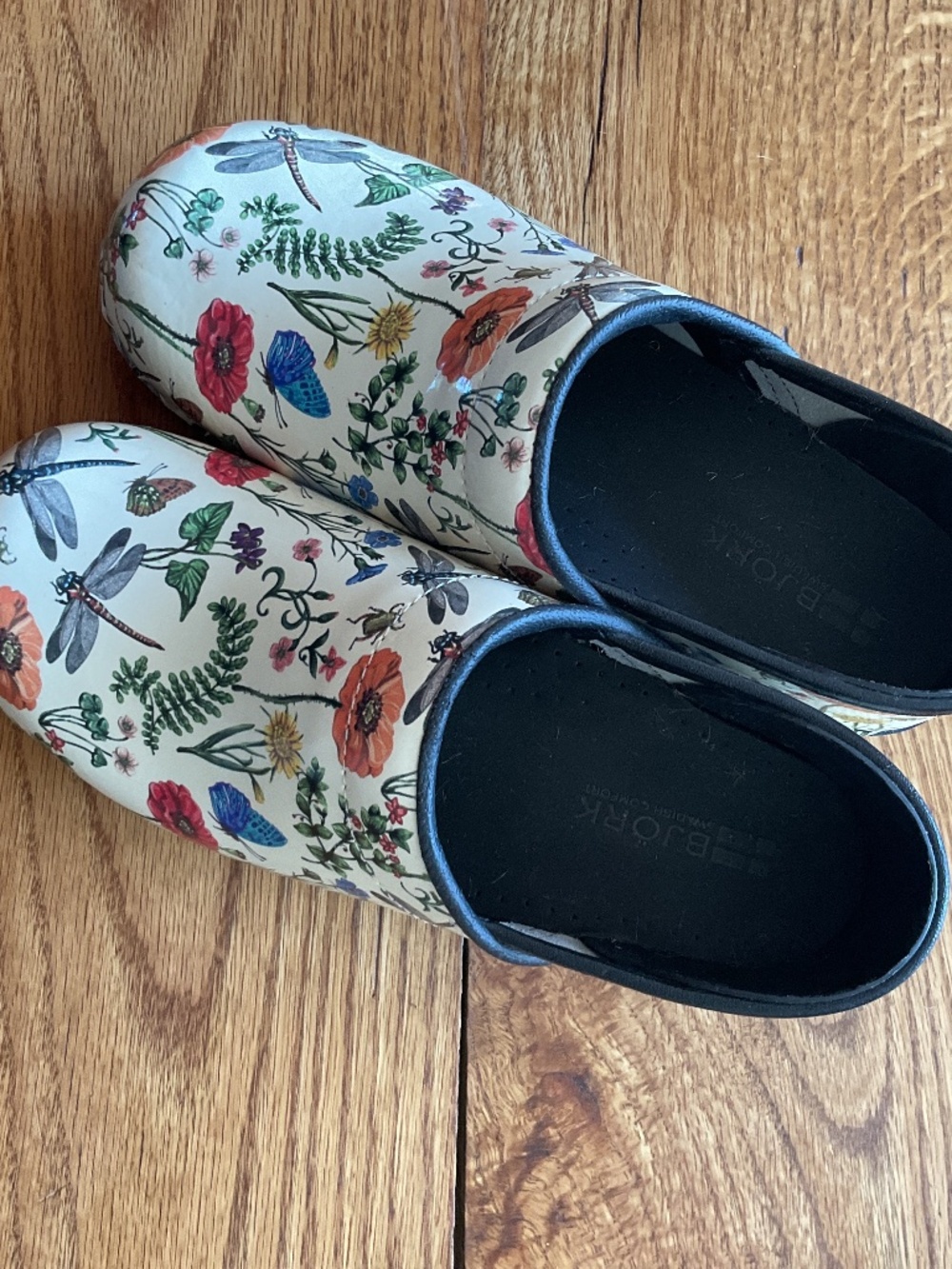 Bjork professional Leather Dahlia Clogs